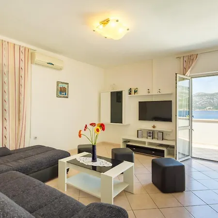 By The Sea Tri Zala, Korcula - 4334 *